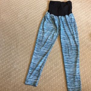 EUC sz med motherhood maternity leggings